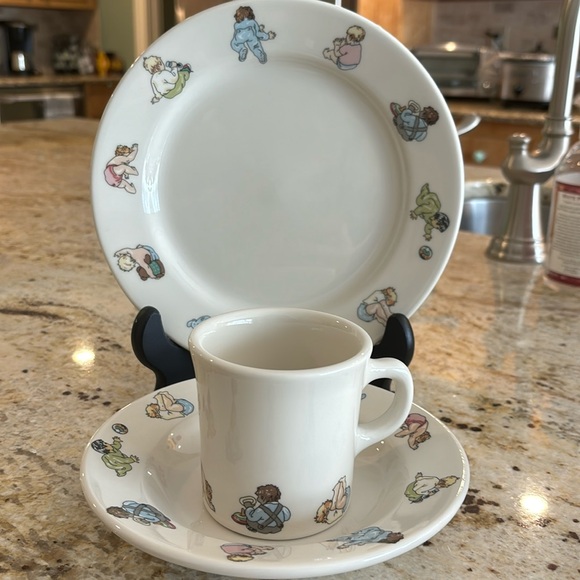 Fishs Eddy Child Plate Set - Picture 1 of 9